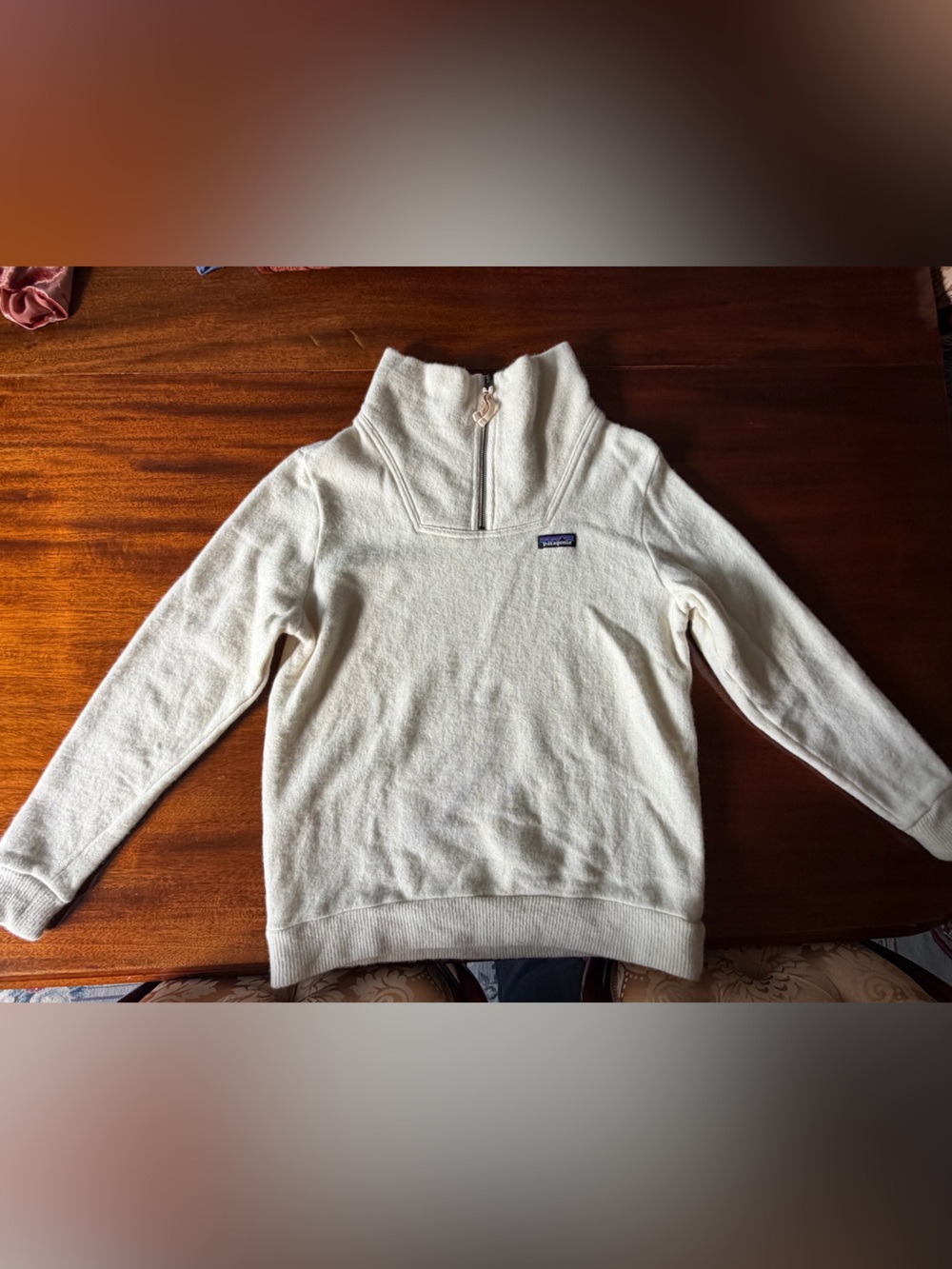 Patagonia Cream Quarter-Zip Turtleneck Sweater Women’s Large